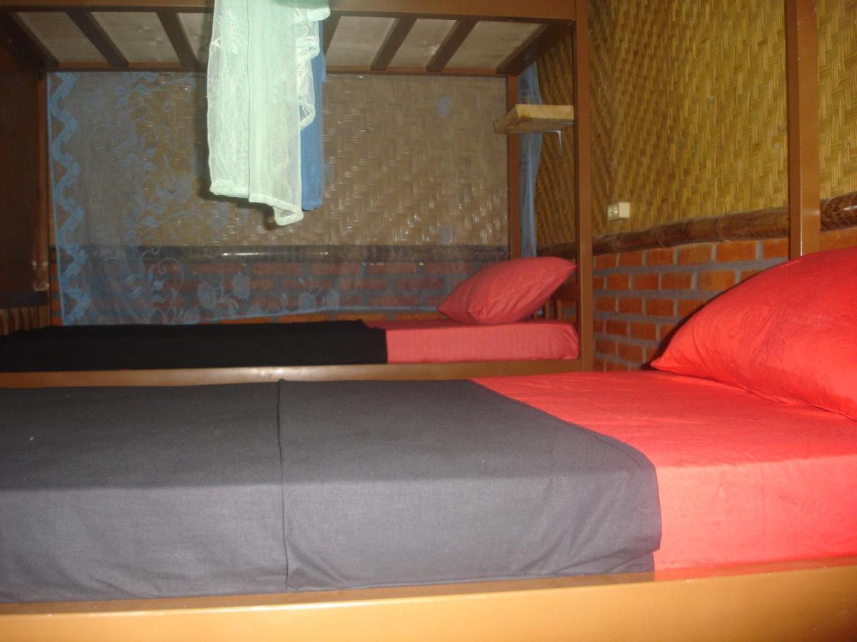 Dormitory Sedap Malam Сингараджа Экстерьер фото